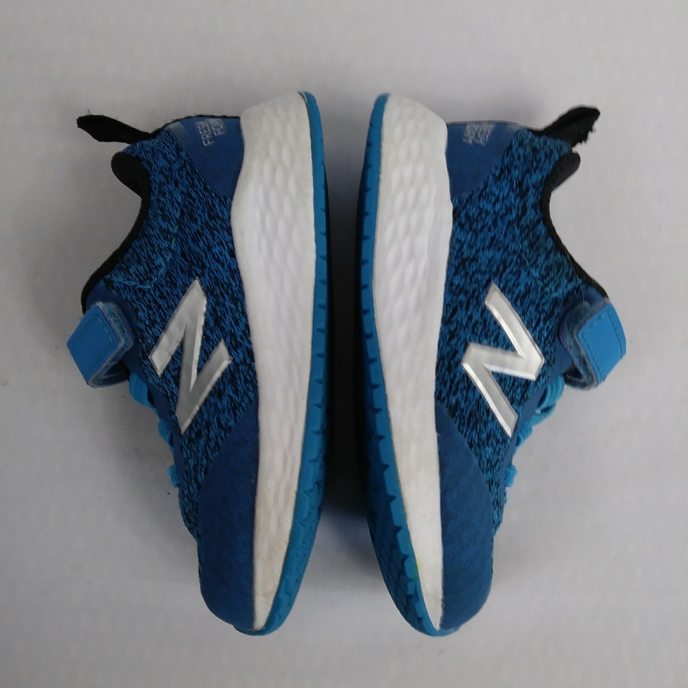 New Balance Infant Fresh Foam Arishi Heather Blue Velcro Sneaker Shoes Size 5 - Picture 13 of 16